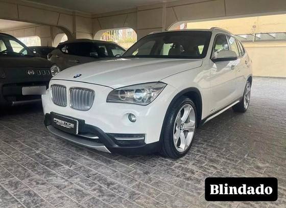 BMW X1 2.0 16V TURBO GASOLINA SDRIVE20I 4P AUTOMÁTICO BMW X1 2.0 16V TURBO GASOLINA SDRIVE20I 4P AUTOMÁTICO